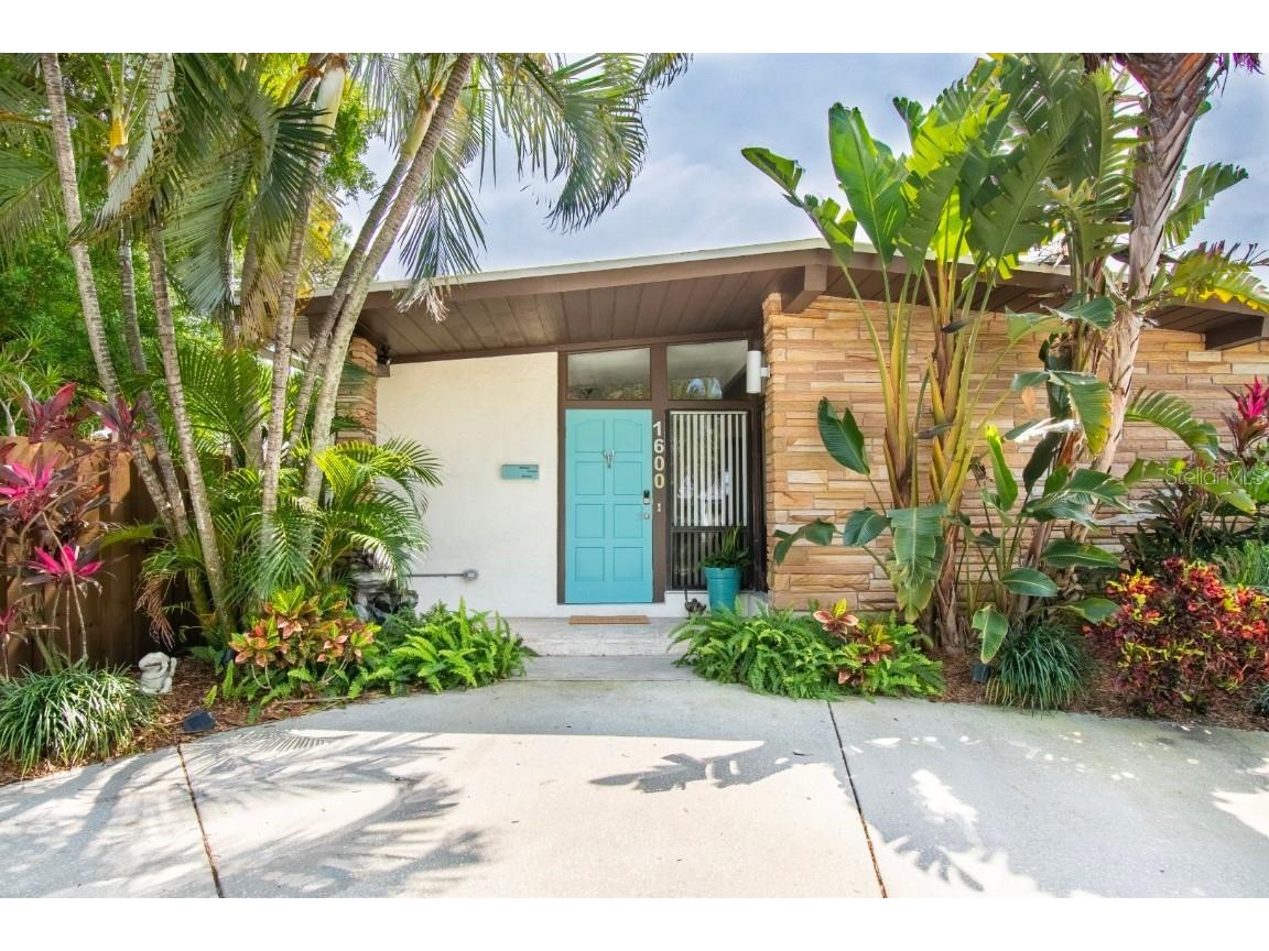 1600 Delaware Avenue NE Saint Petersburg FL 33703 U8158001 image1