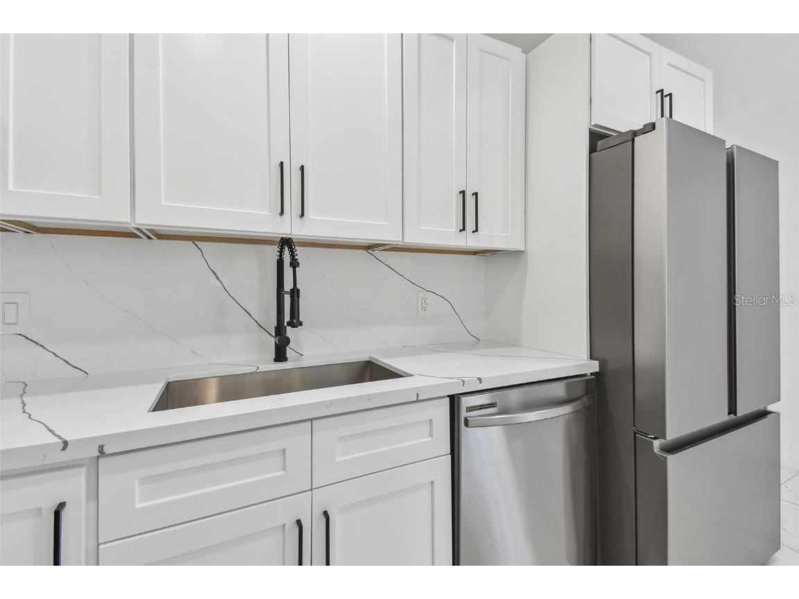 1600 Delaware Avenue NE Saint Petersburg FL 33703 TB8438570 image11