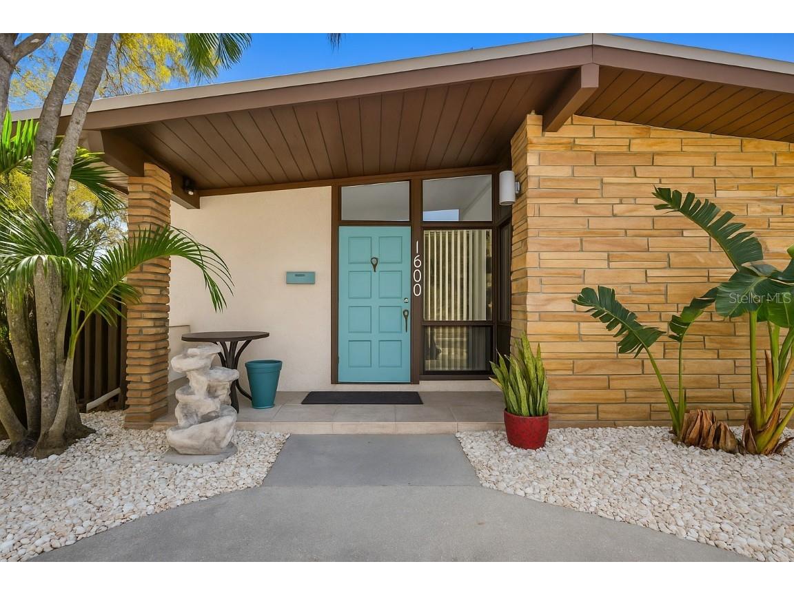 1600 Delaware Avenue NE Saint Petersburg FL 33703 TB8438570 image2