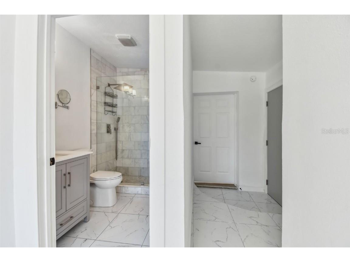 1600 Delaware Avenue NE Saint Petersburg FL 33703 TB8438570 image24