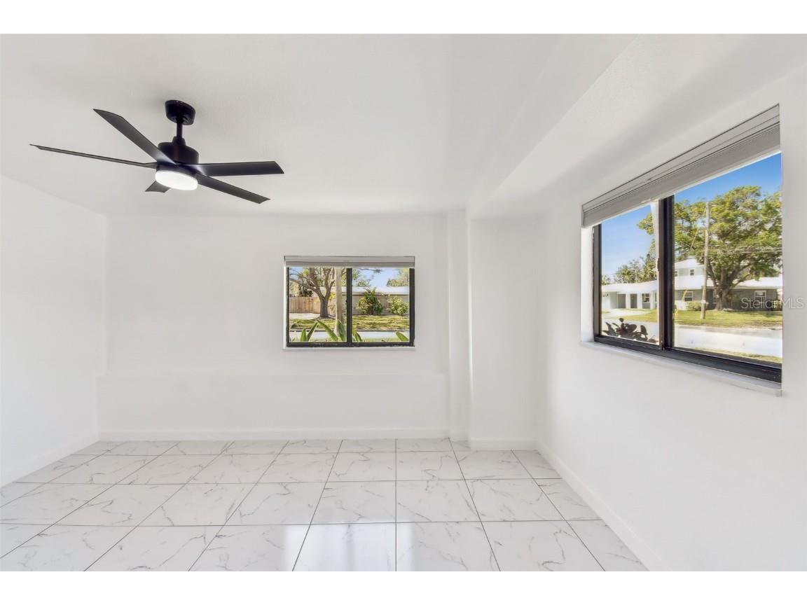 1600 Delaware Avenue NE Saint Petersburg FL 33703 TB8438570 image26