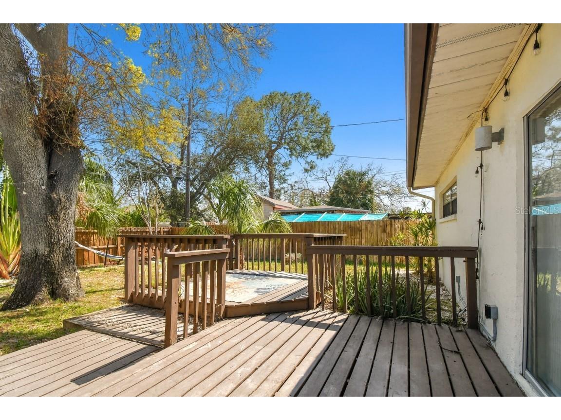 1600 Delaware Avenue NE Saint Petersburg FL 33703 TB8438570 image29