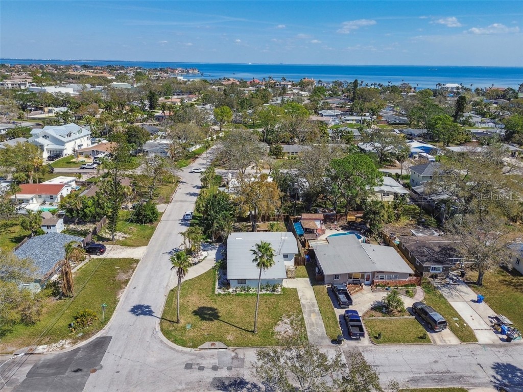 1600 Delaware Avenue NE Saint Petersburg FL 33703 TB8438570 image38