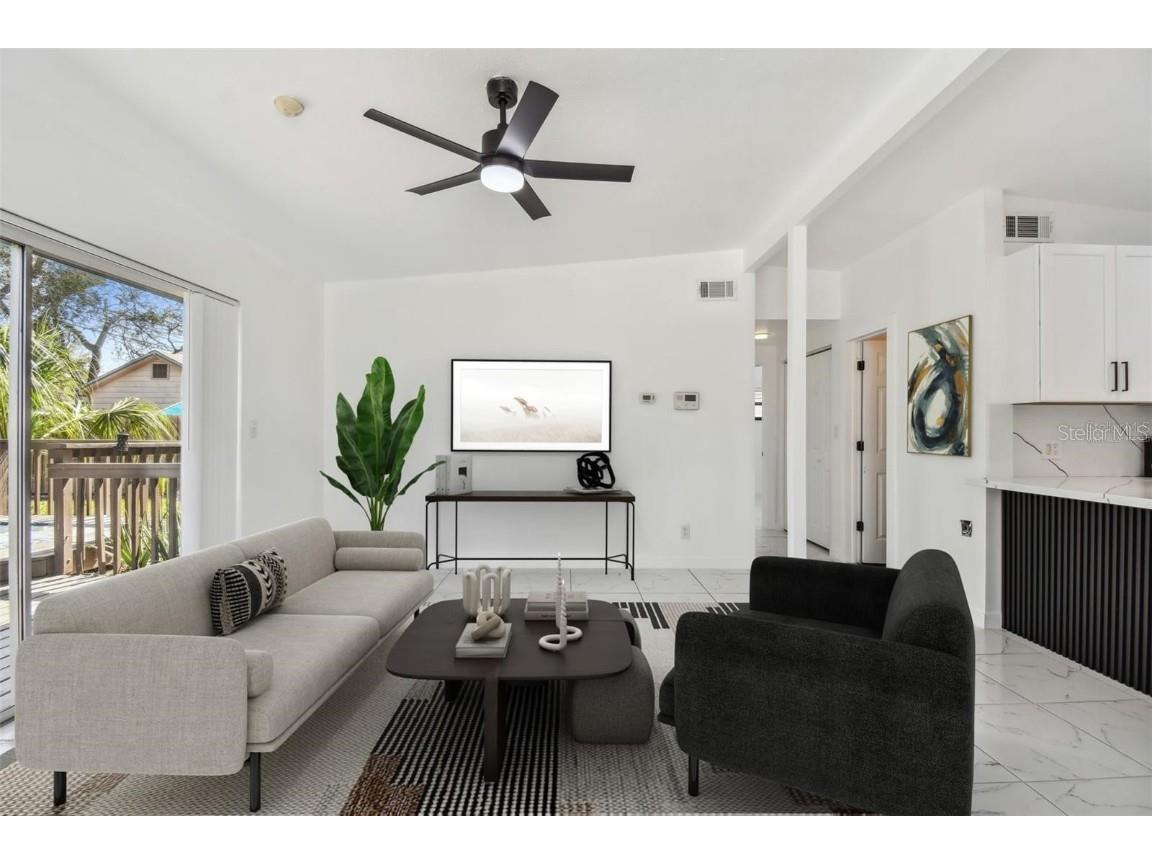 1600 Delaware Avenue NE Saint Petersburg FL 33703 TB8438570 image4