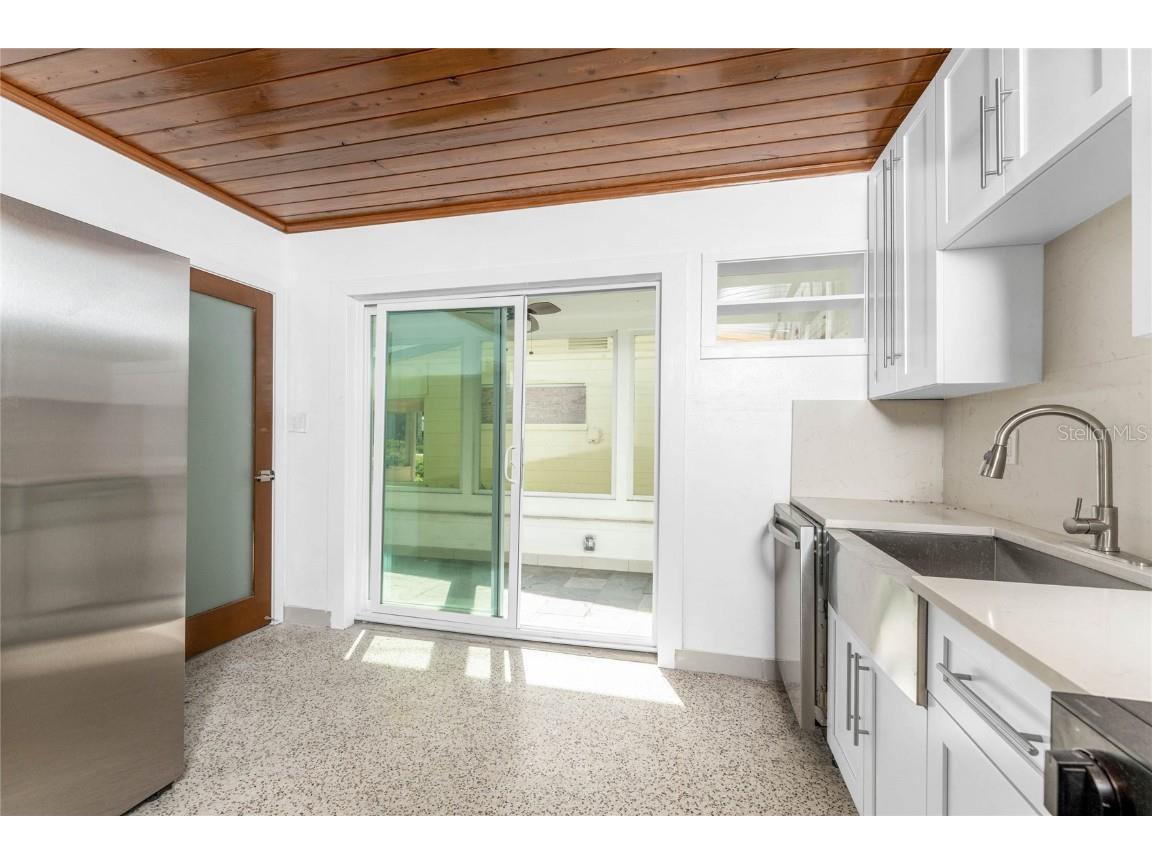 1600 Gulf Boulevard Englewood FL 34223 D6144609 image11