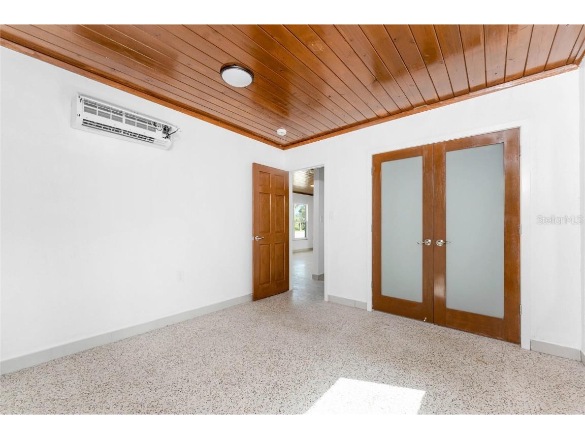 1600 Gulf Boulevard Englewood FL 34223 D6144609 image23