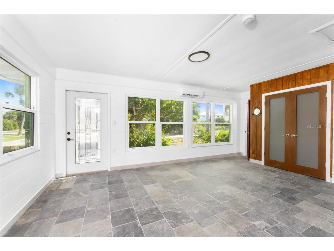 1600 Gulf Boulevard Englewood FL 34223 D6144609 image28