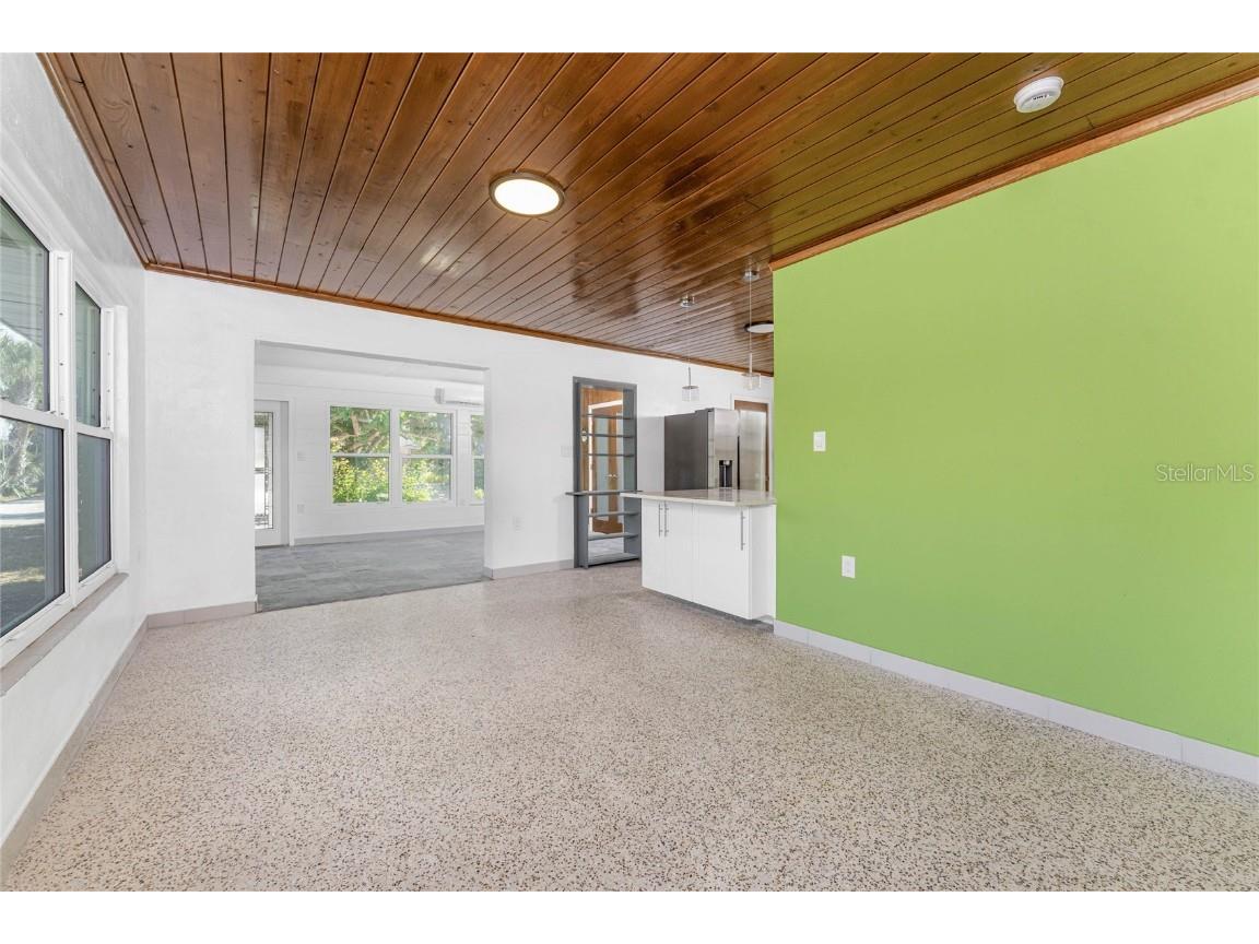 1600 Gulf Boulevard Englewood FL 34223 D6144609 image5