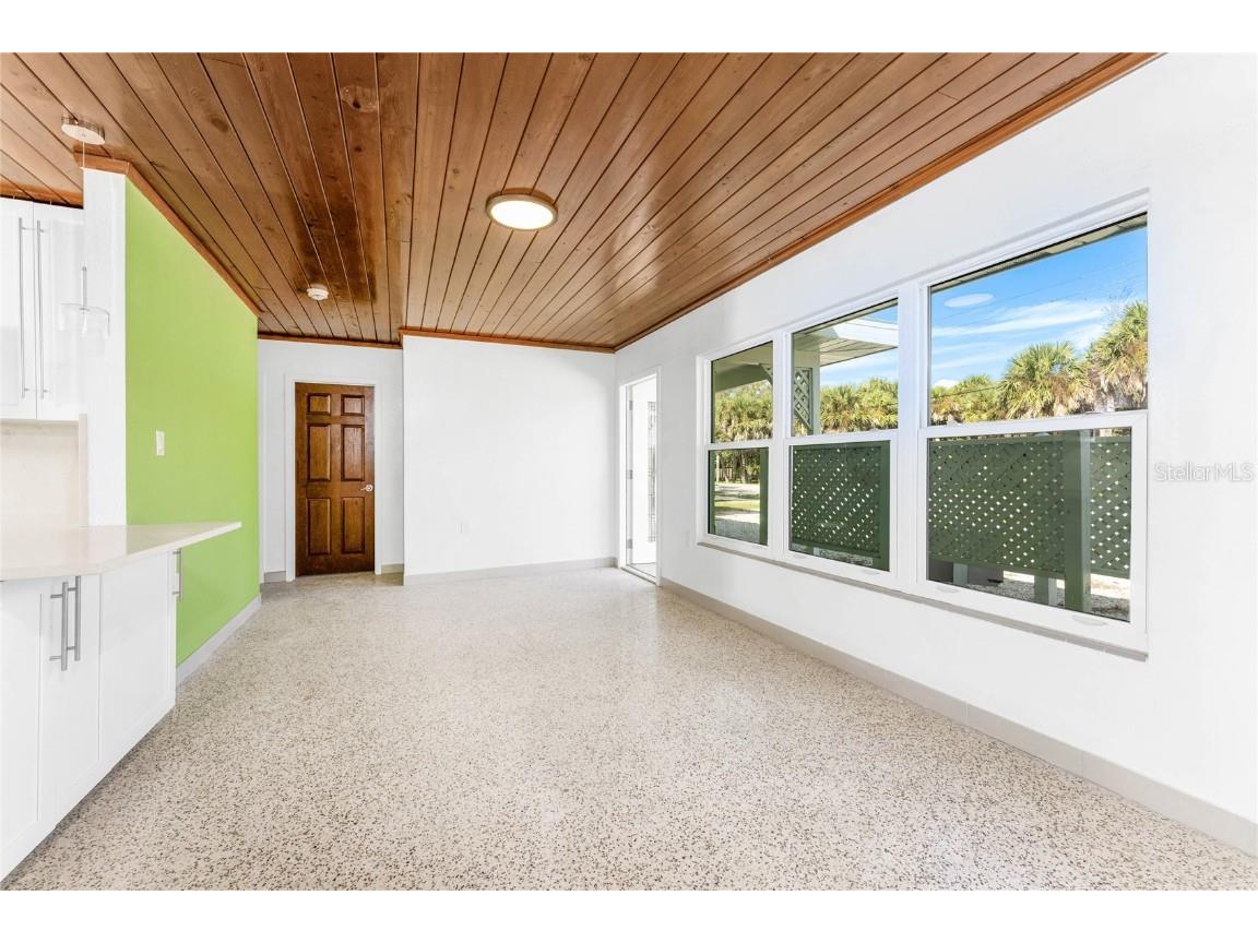 1600 Gulf Boulevard Englewood FL 34223 D6144609 image6