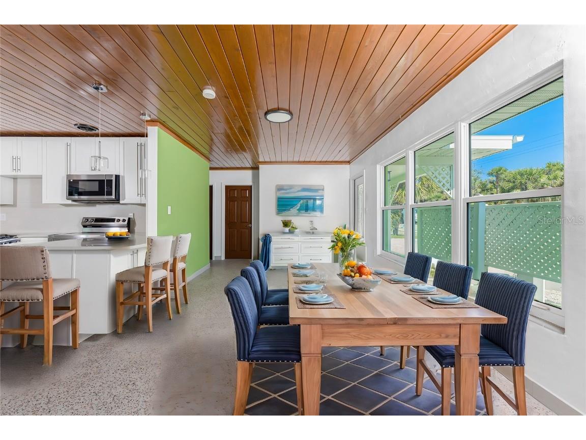 1600 Gulf Boulevard Englewood FL 34223 D6144609 image7