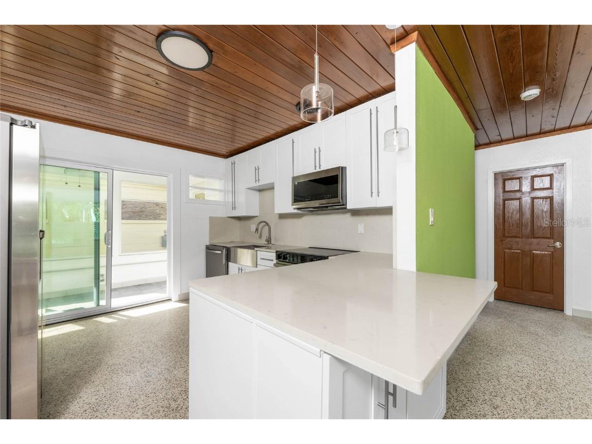 1600 Gulf Boulevard Englewood FL 34223 D6144609 image9