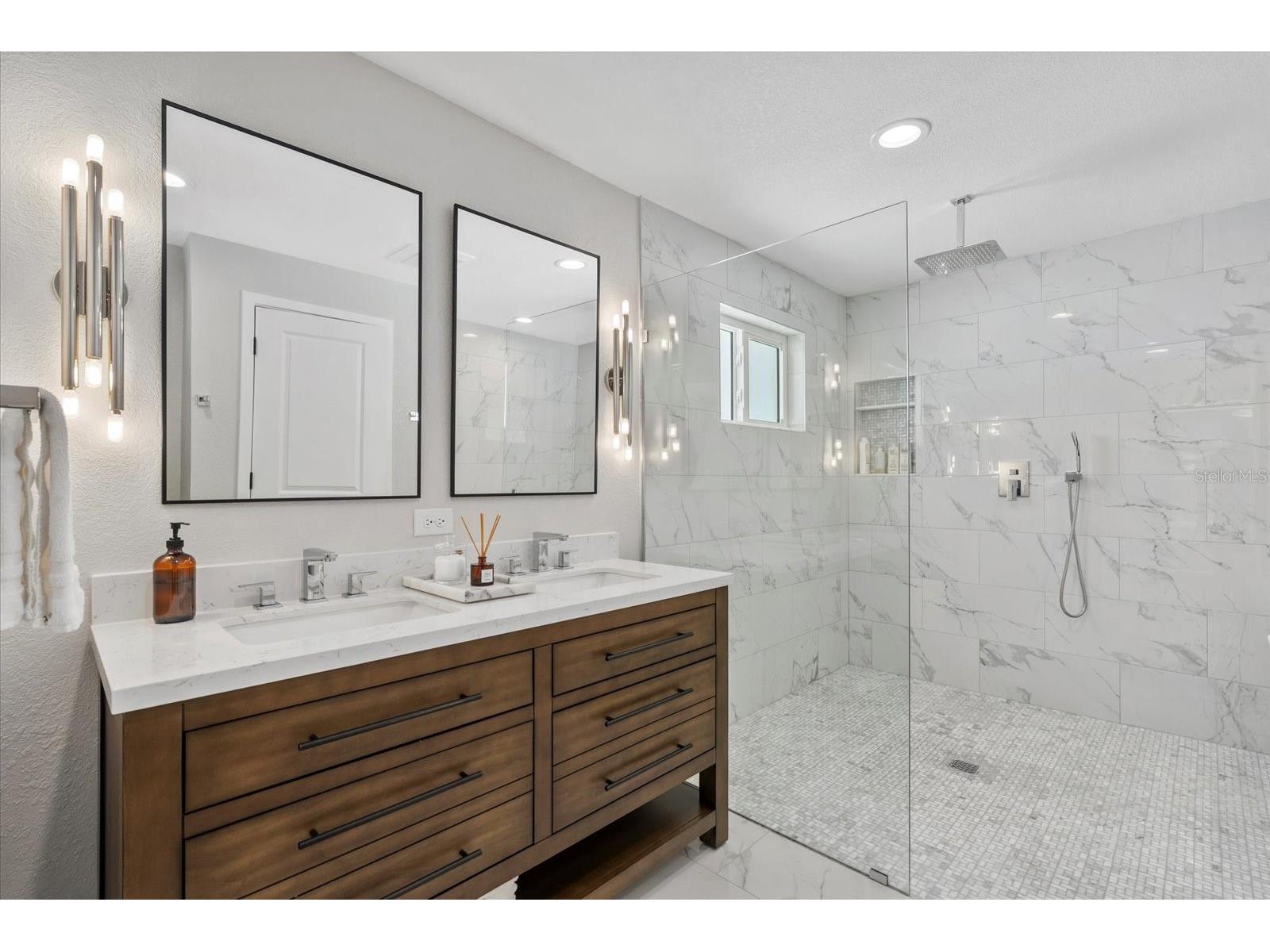 1600 Kenilworth Street Sarasota FL 34231 A4661230 image17