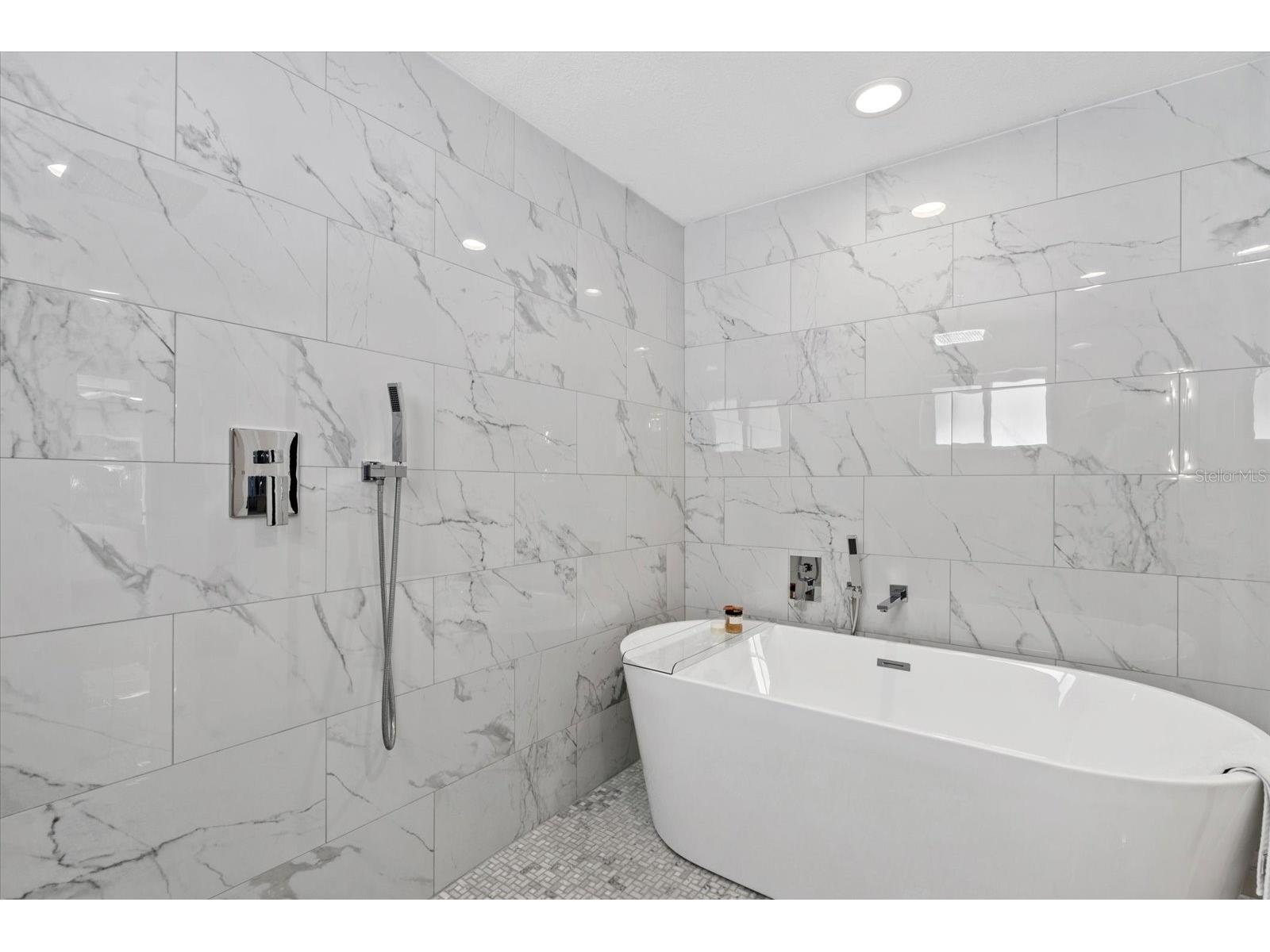 1600 Kenilworth Street Sarasota FL 34231 A4661230 image18