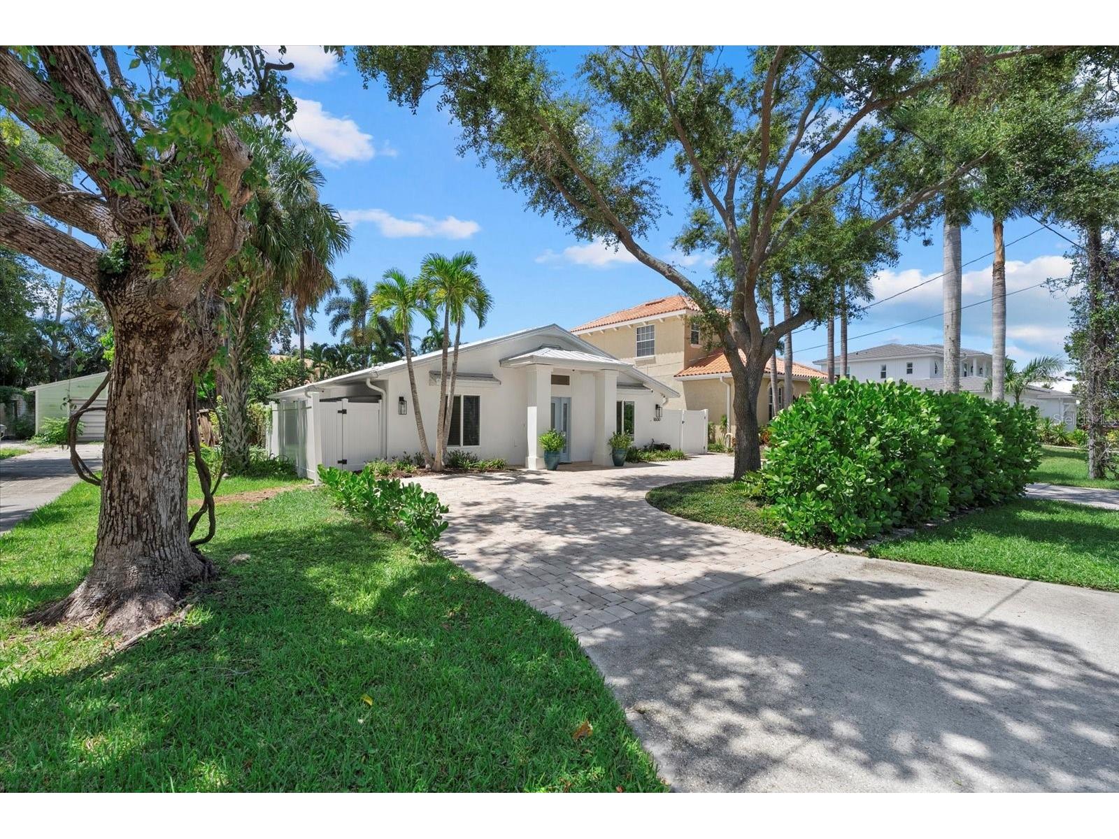 1600 Kenilworth Street Sarasota FL 34231 A4661230 image2