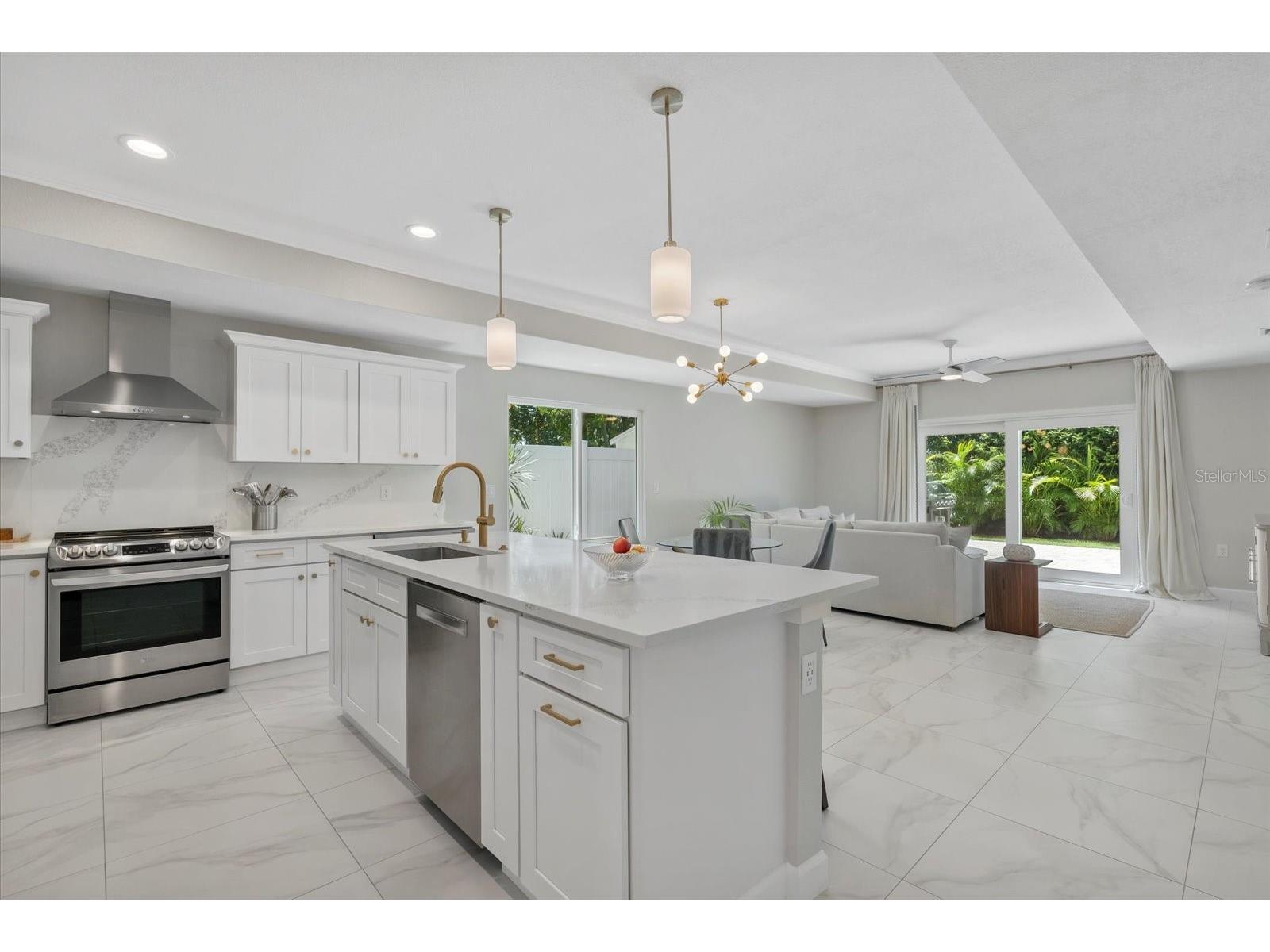 1600 Kenilworth Street Sarasota FL 34231 A4661230 image9