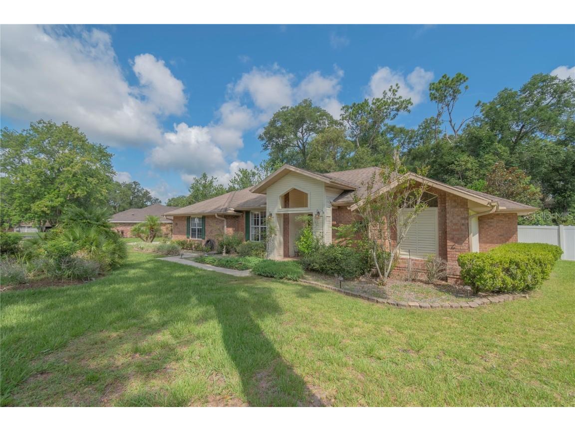 1600 Kinnan Trail Deland FL 32720 V4931086 image1