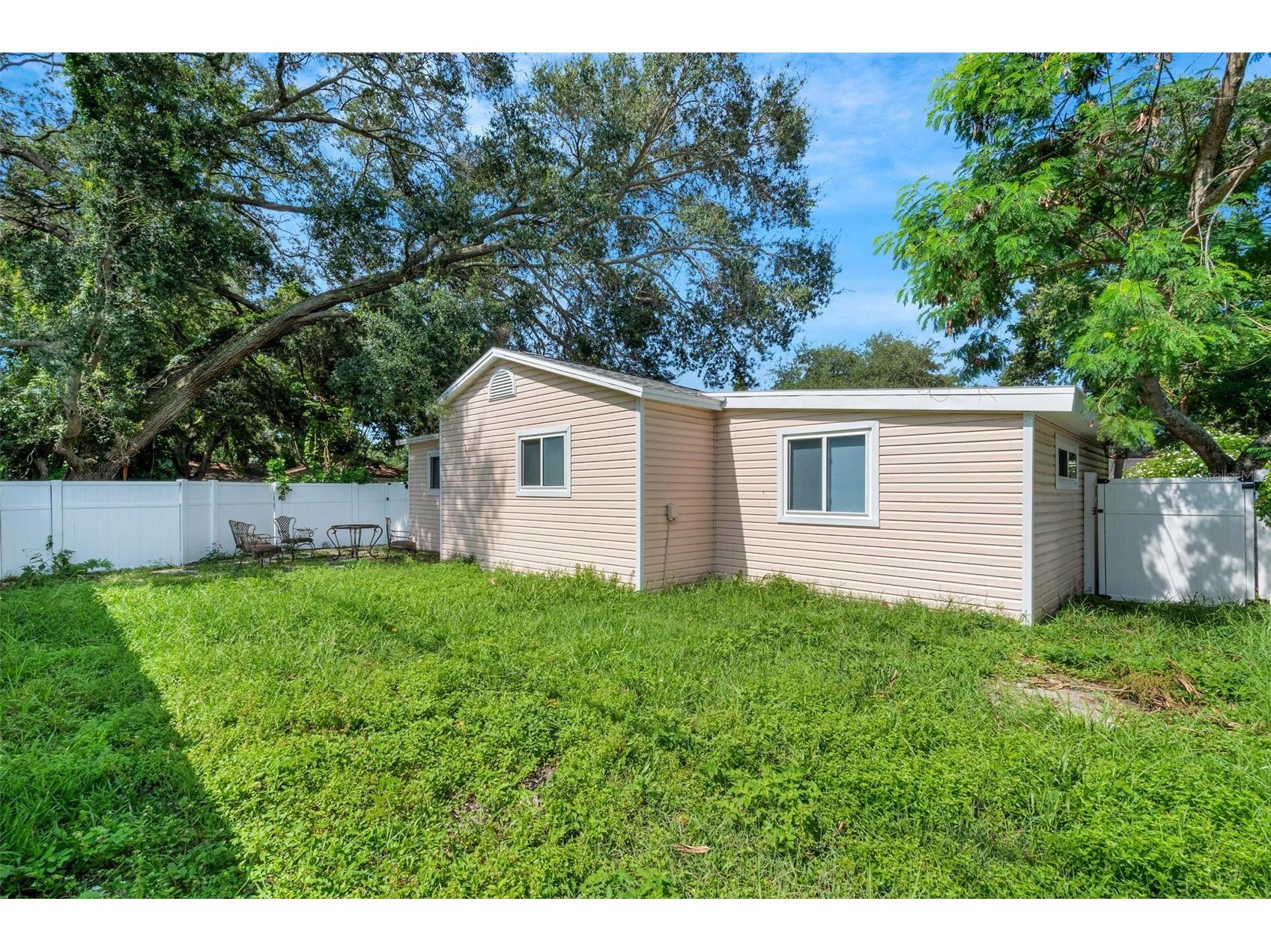 1600 Loretta Avenue NW Largo FL 33770 TB8524077 image47