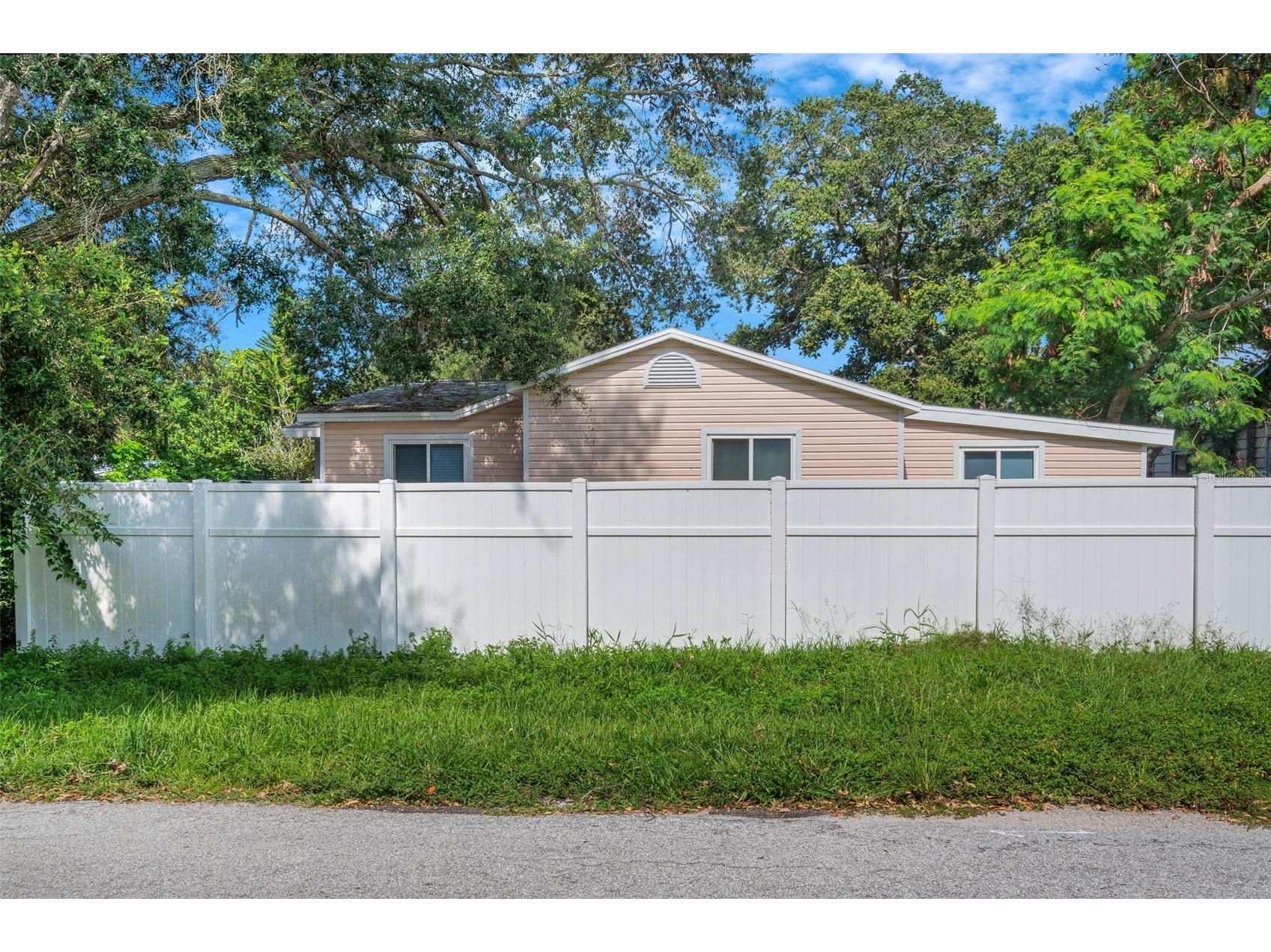 1600 Loretta Avenue NW Largo FL 33770 TB8524077 image49
