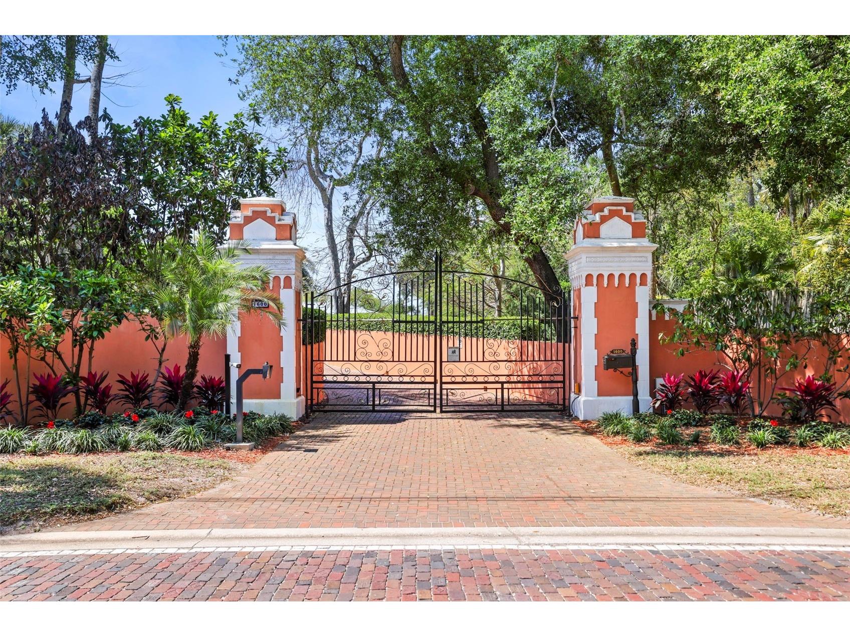1600 Park Street N Saint Petersburg FL 33710 TB8490752 image82