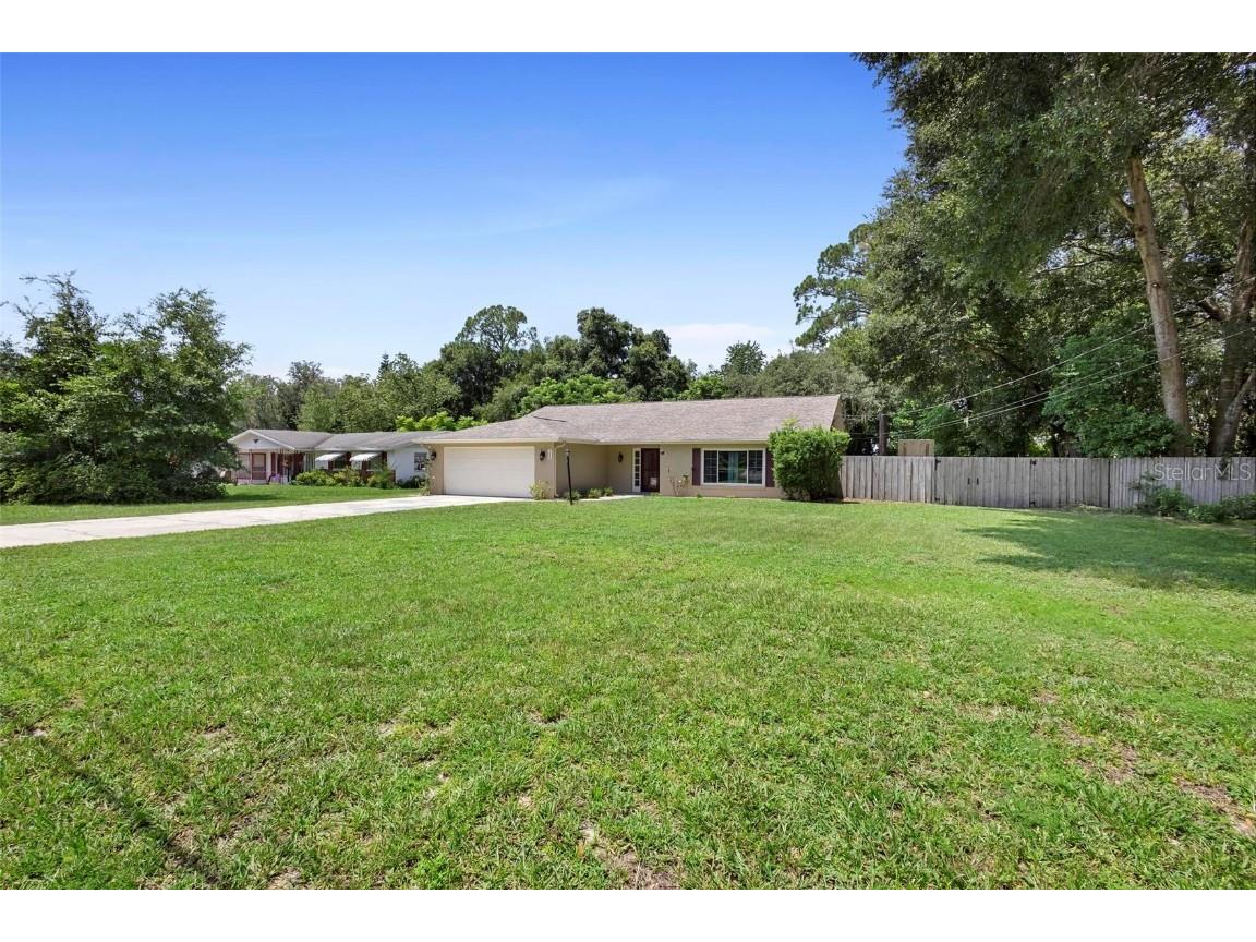 1600 Periwinkle Avenue Deland FL 32724 V4937707 image1