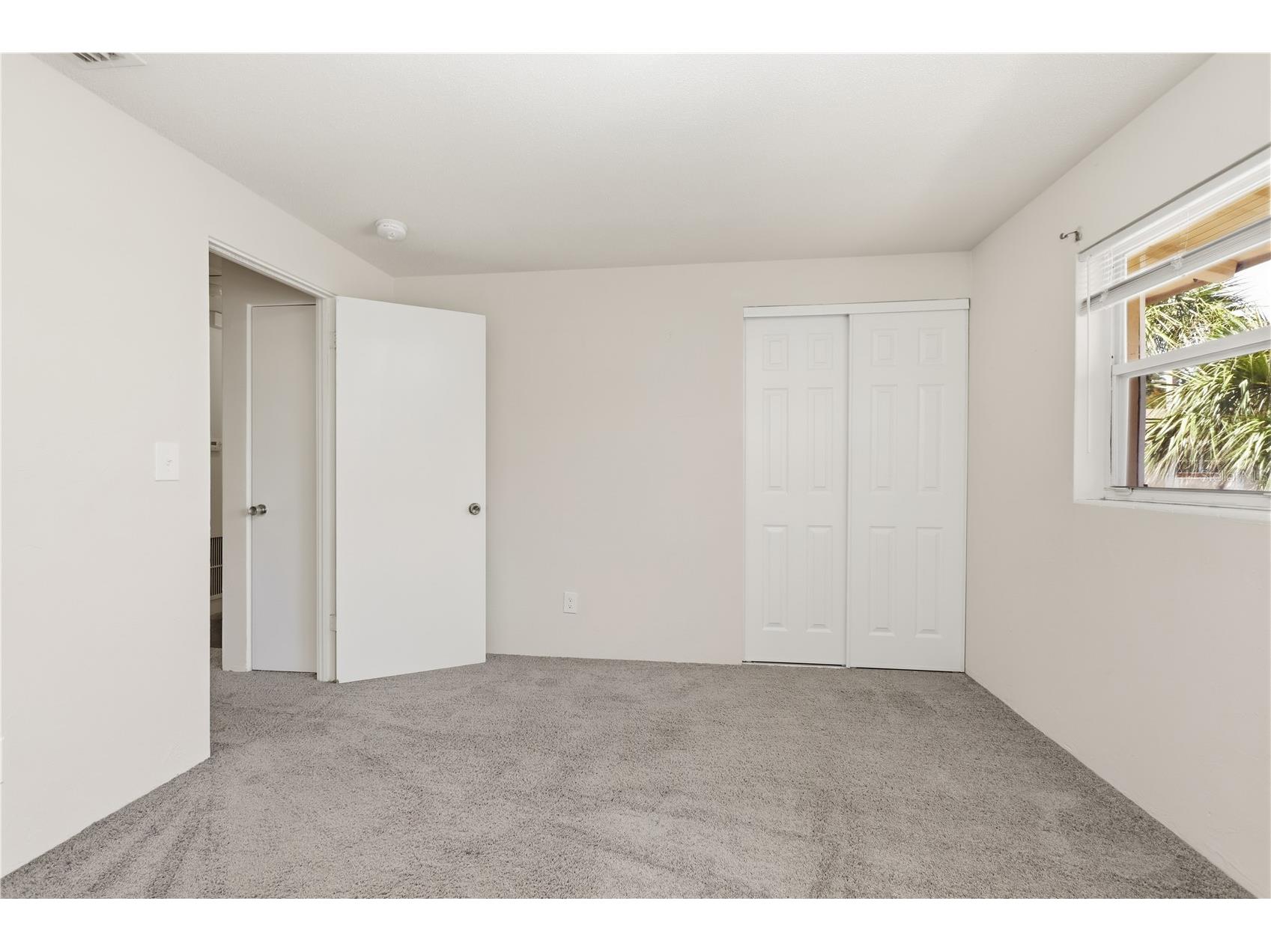 1600 S Palmetto Avenue #111 South Daytona FL 32119 V4950376 image16
