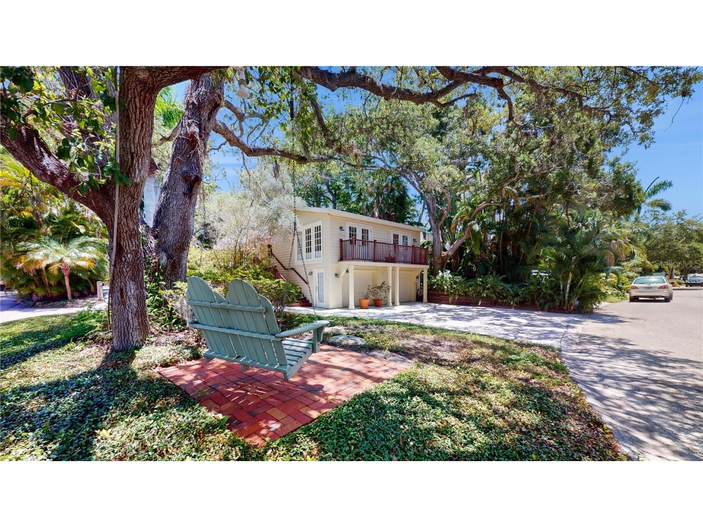 1600 Wewa Drive Sarasota FL 34239 A4611024 image1