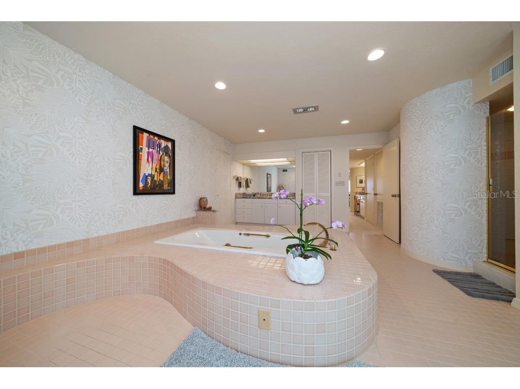 16000 Gulf Boulevard Redington Beach FL 33708 - GULF TB8470804 image34