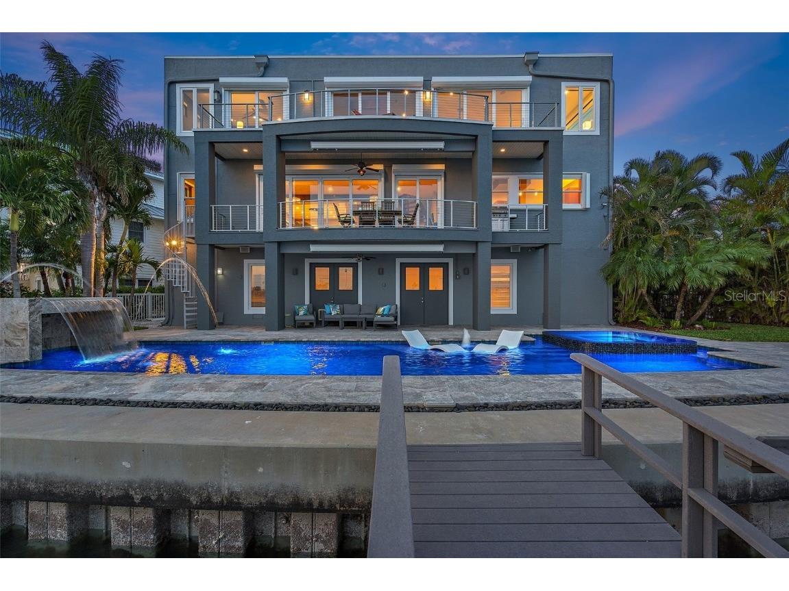 16004 5th Street E Redington Beach FL 33708 - BOCA CIEGA BAY U8224036 image1