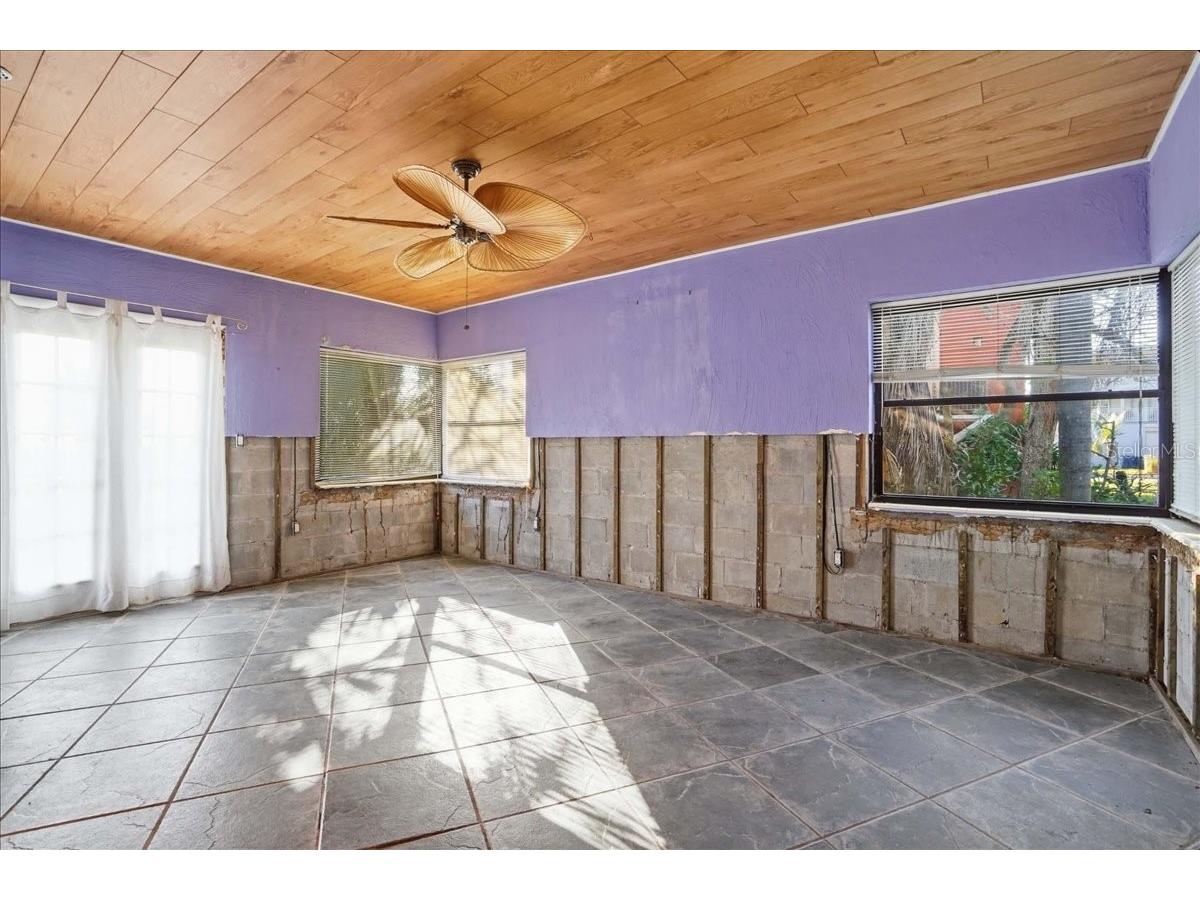 16007 Gulf Boulevard Redington Beach FL 33708 TB8489780 image47