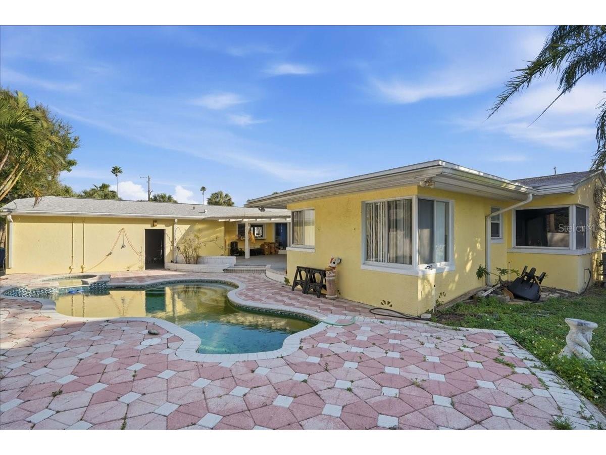 16007 Gulf Boulevard Redington Beach FL 33708 TB8489780 image51