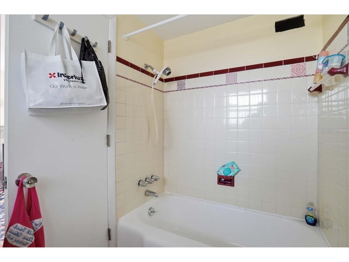 16007 Gulf Boulevard Redington Beach FL 33708 TB8489780 image60