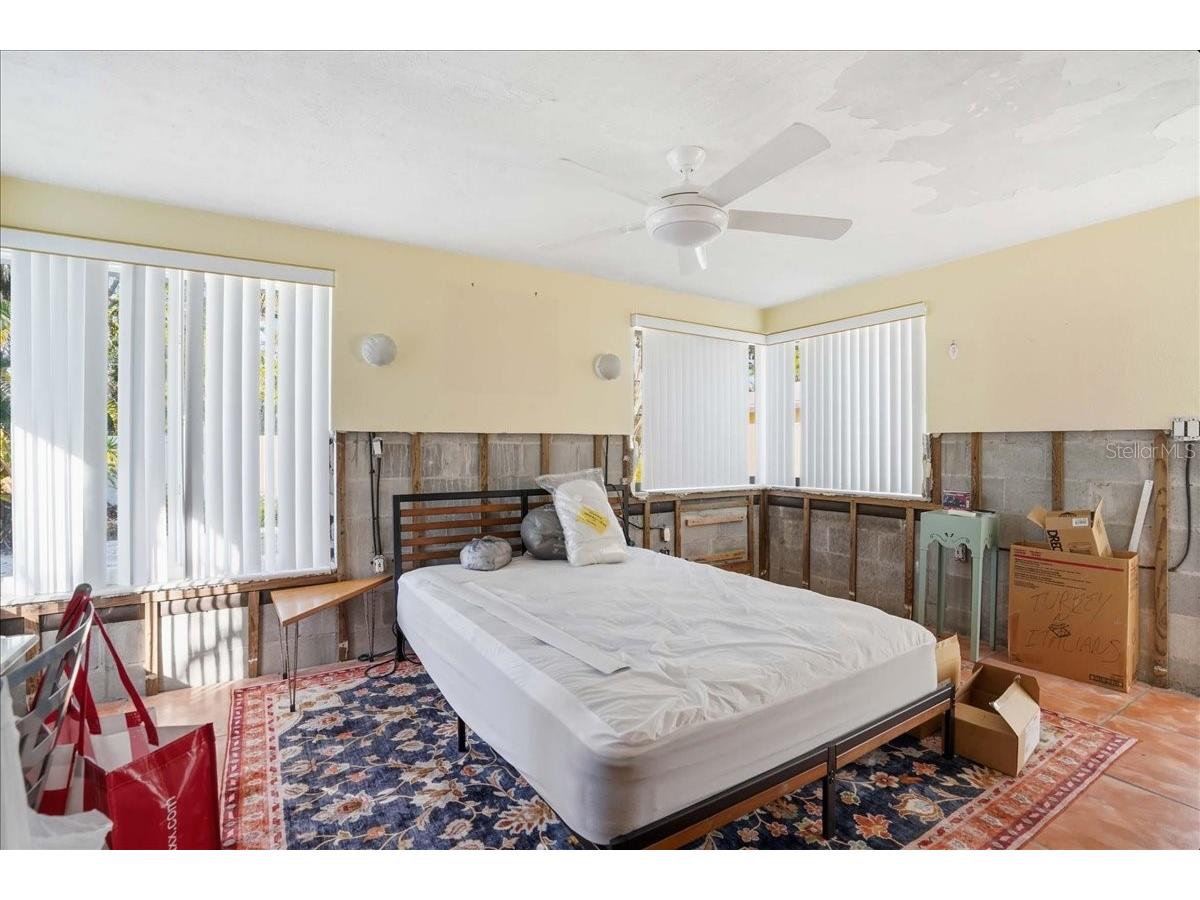 16007 Gulf Boulevard Redington Beach FL 33708 TB8489780 image61