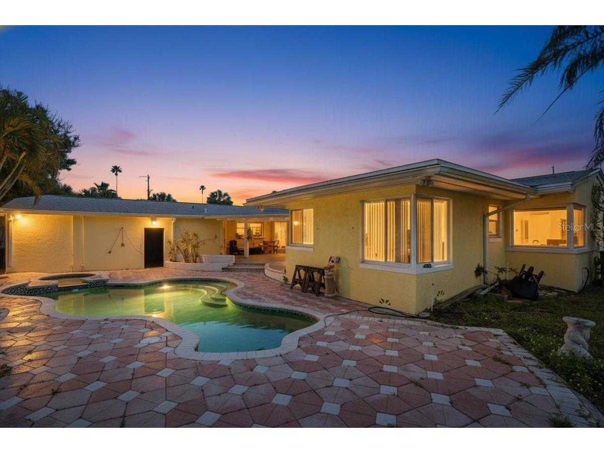 16007 Gulf Boulevard Redington Beach FL 33708 TB8489780 image7
