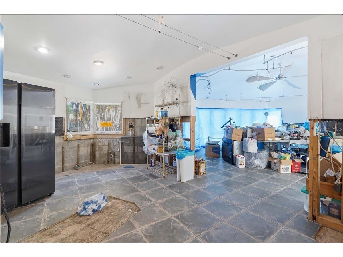 16007 Gulf Boulevard Redington Beach FL 33708 TB8502303 image30