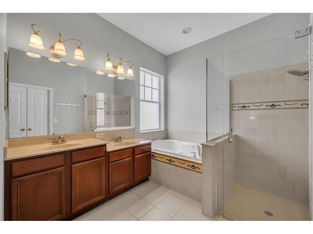 16007 Mulberrypark Circle Lithia FL 33547 TB8517217 image23