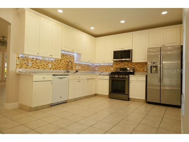 16008 Stags Leap Drive Lutz FL 33559 TB8446356 image11