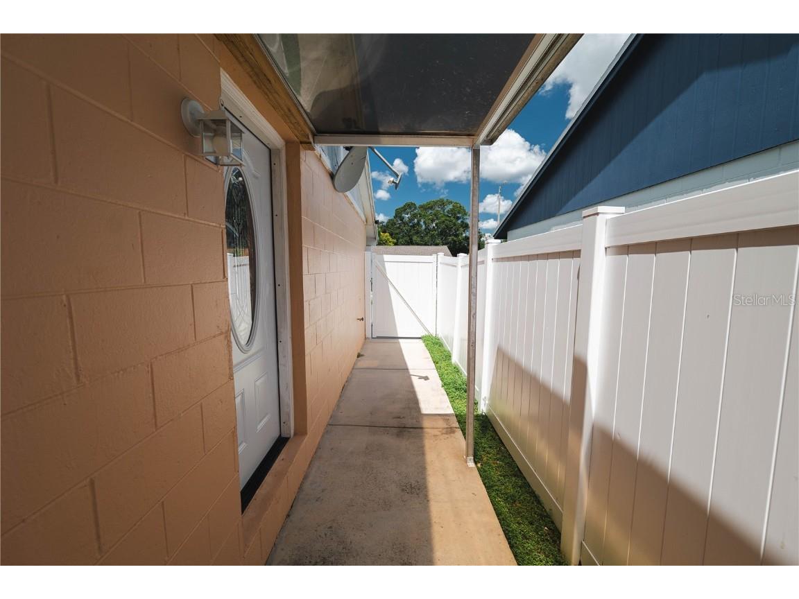 16009 Saddle Creek Drive Tampa FL 33618 TB8425282 image27