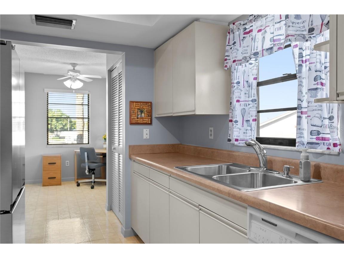 1601 43rd Street N #220 Saint Petersburg FL 33713 TB8450873 image15