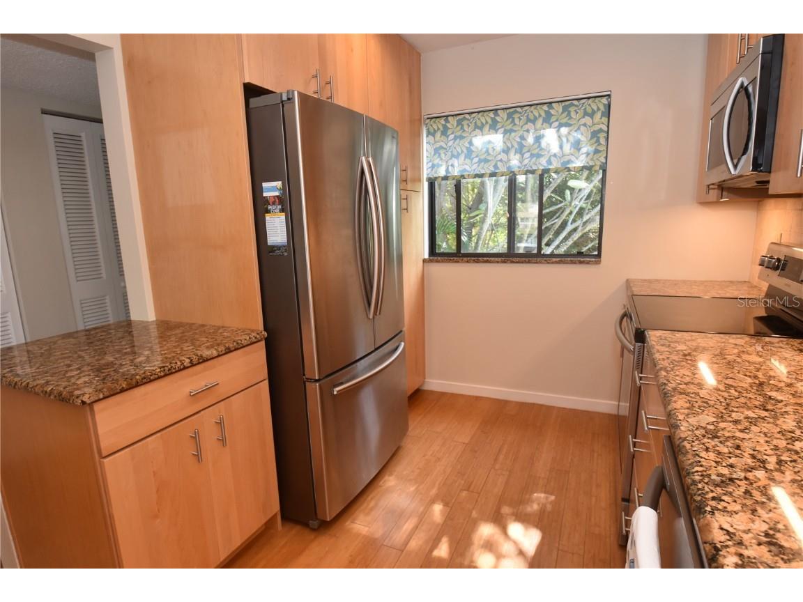 1601 Bayhouse Point Drive #BA201 Sarasota FL 34231 A4597839 image3