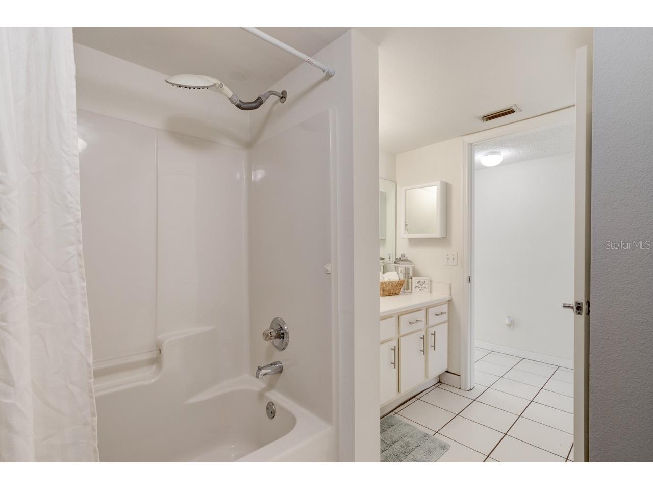 1601 Big Tree Road #902 South Daytona FL 32119 V4947221 image11