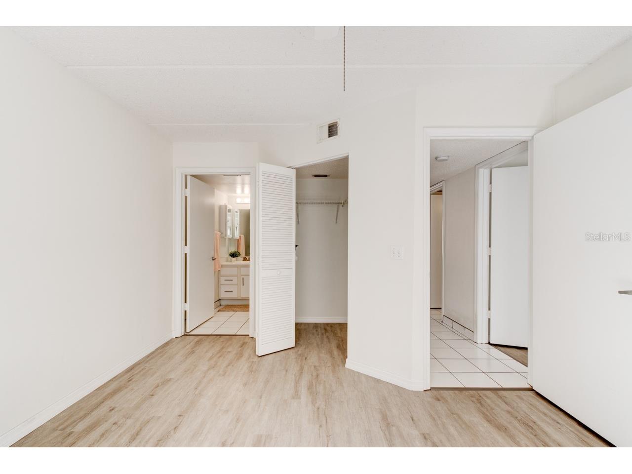 1601 Big Tree Road #902 South Daytona FL 32119 V4947221 image14