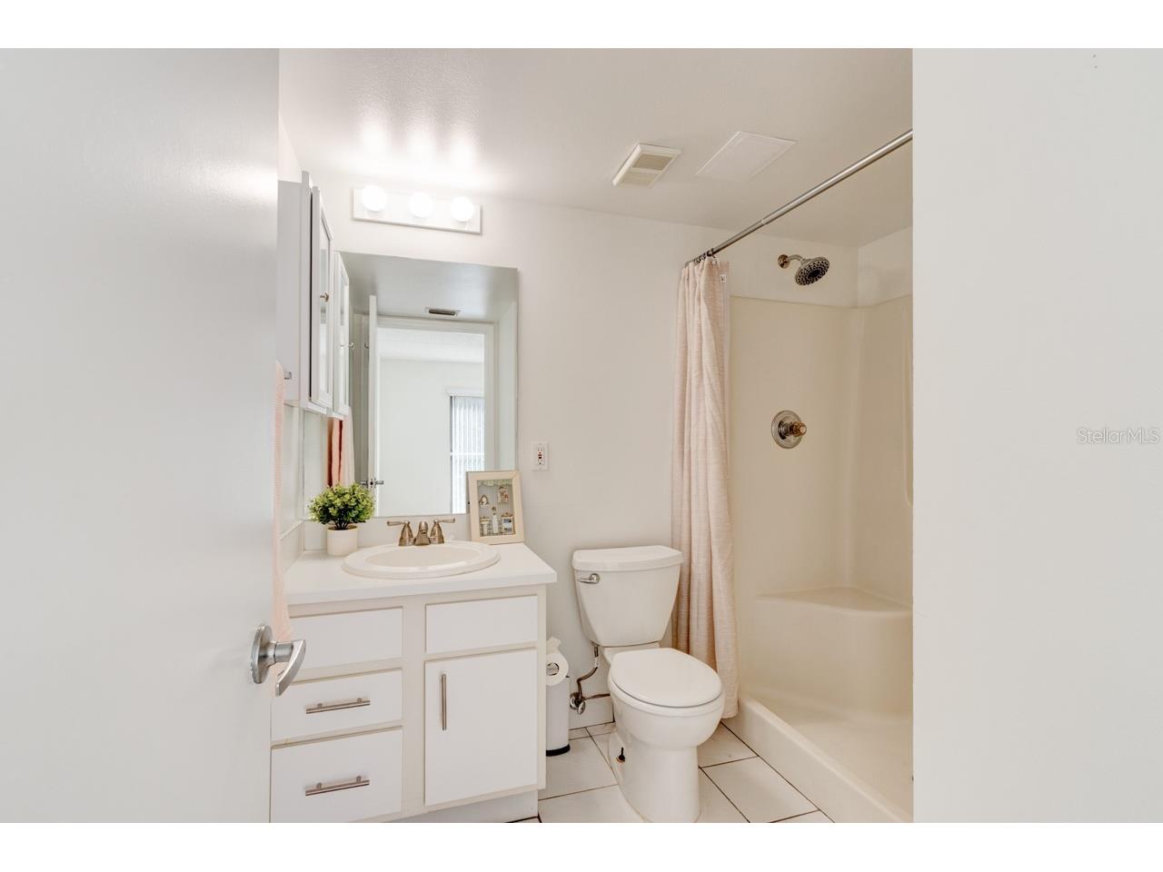 1601 Big Tree Road #902 South Daytona FL 32119 V4947221 image16