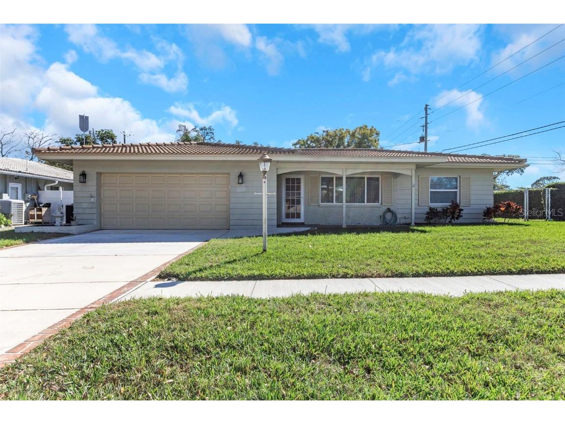 1601 Cambridge Drive Clearwater FL 33756 U8191180 image1
