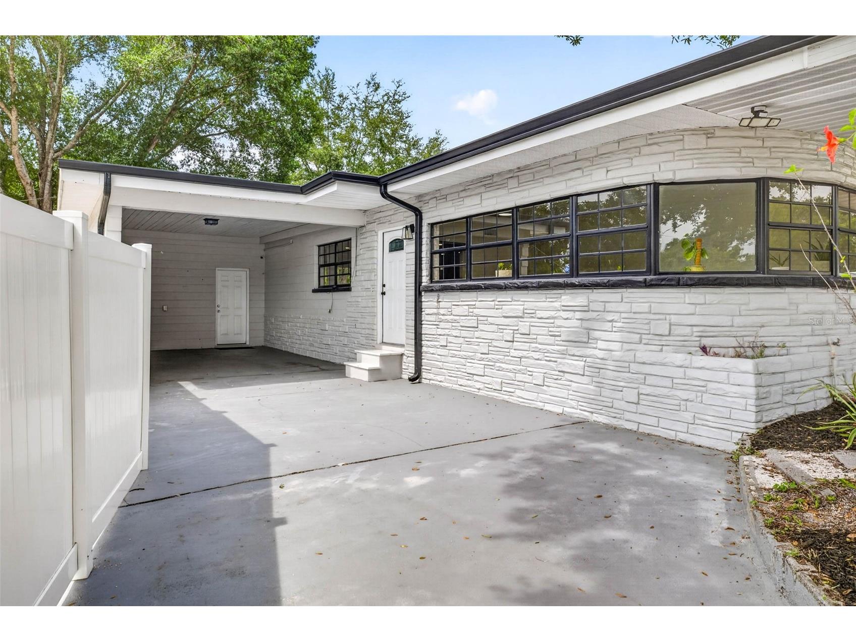 1601 E Paris Street Tampa FL 33610 TB8517640 image39