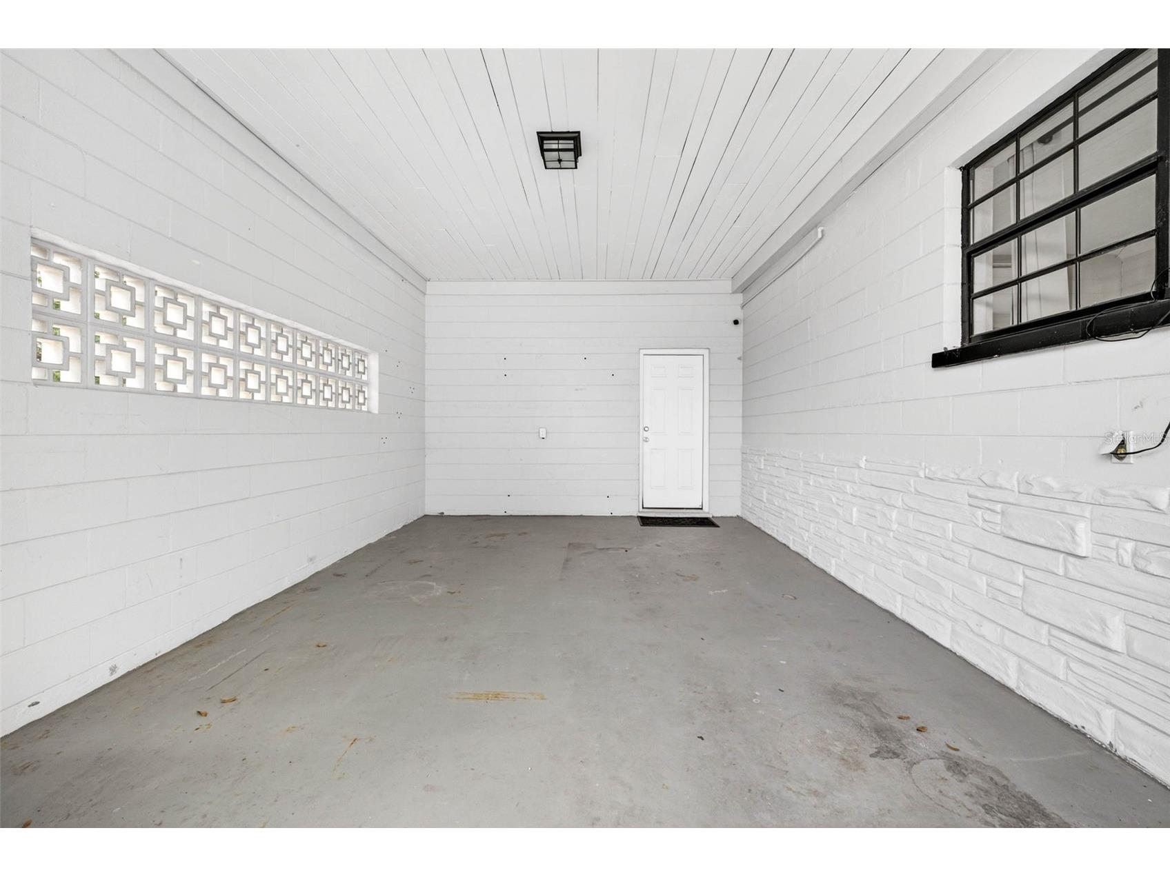 1601 E Paris Street Tampa FL 33610 TB8517640 image40