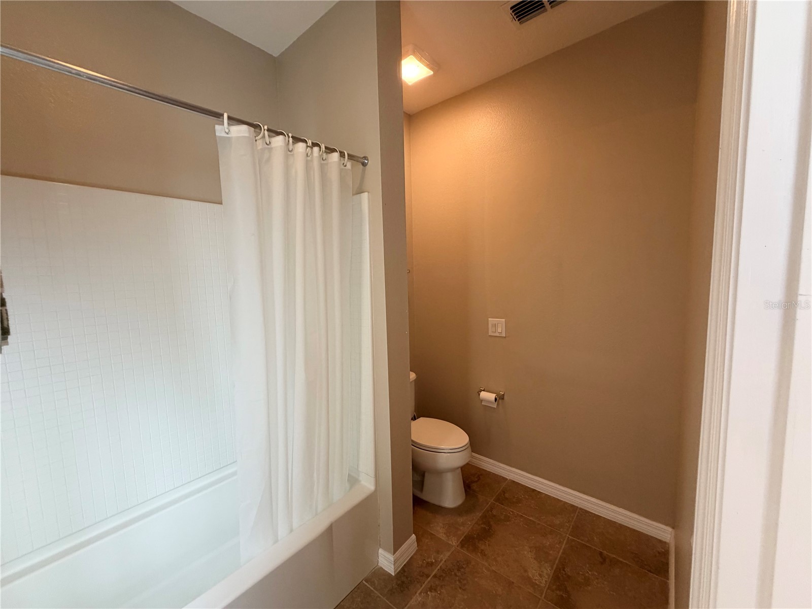 1601 Mohegan Boulevard Kissimmee FL 34744 O6413325 image20