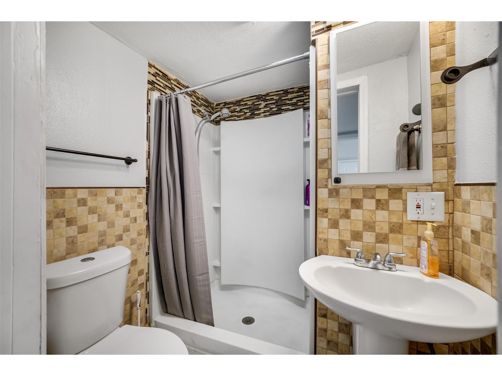 1601 Palm Way Largo FL 33771 TB8494558 image15
