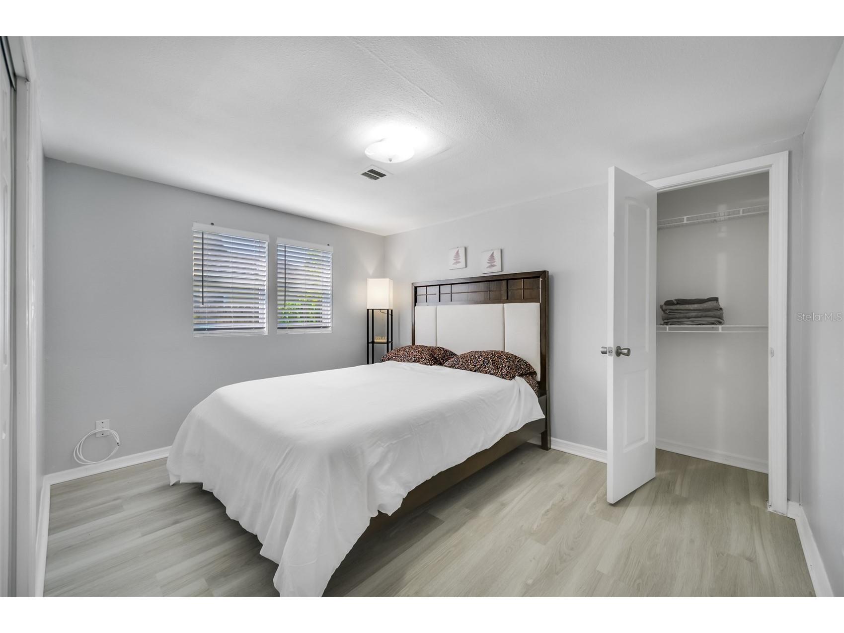 1601 Palm Way Largo FL 33771 TB8494558 image20