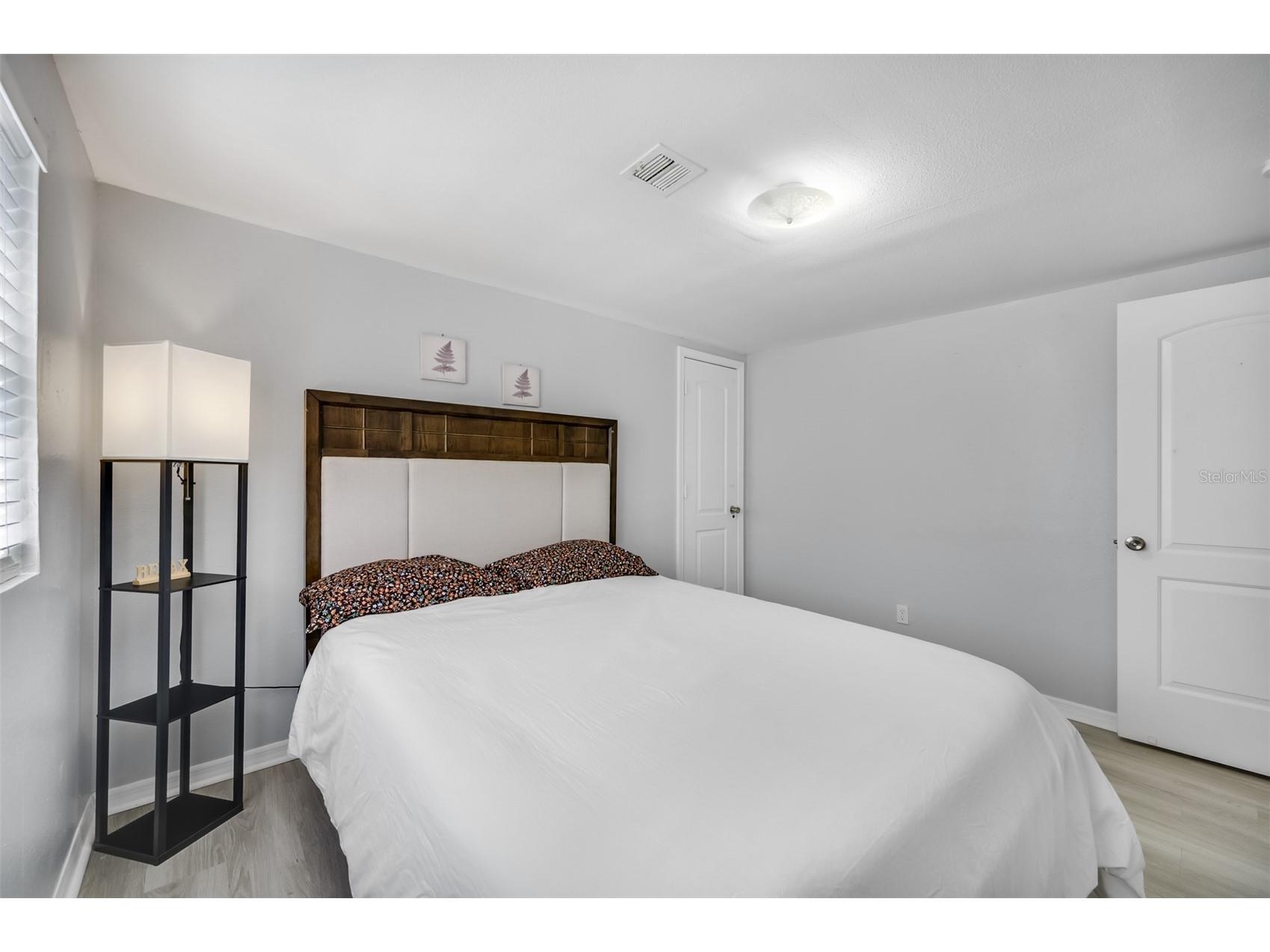1601 Palm Way Largo FL 33771 TB8494558 image22