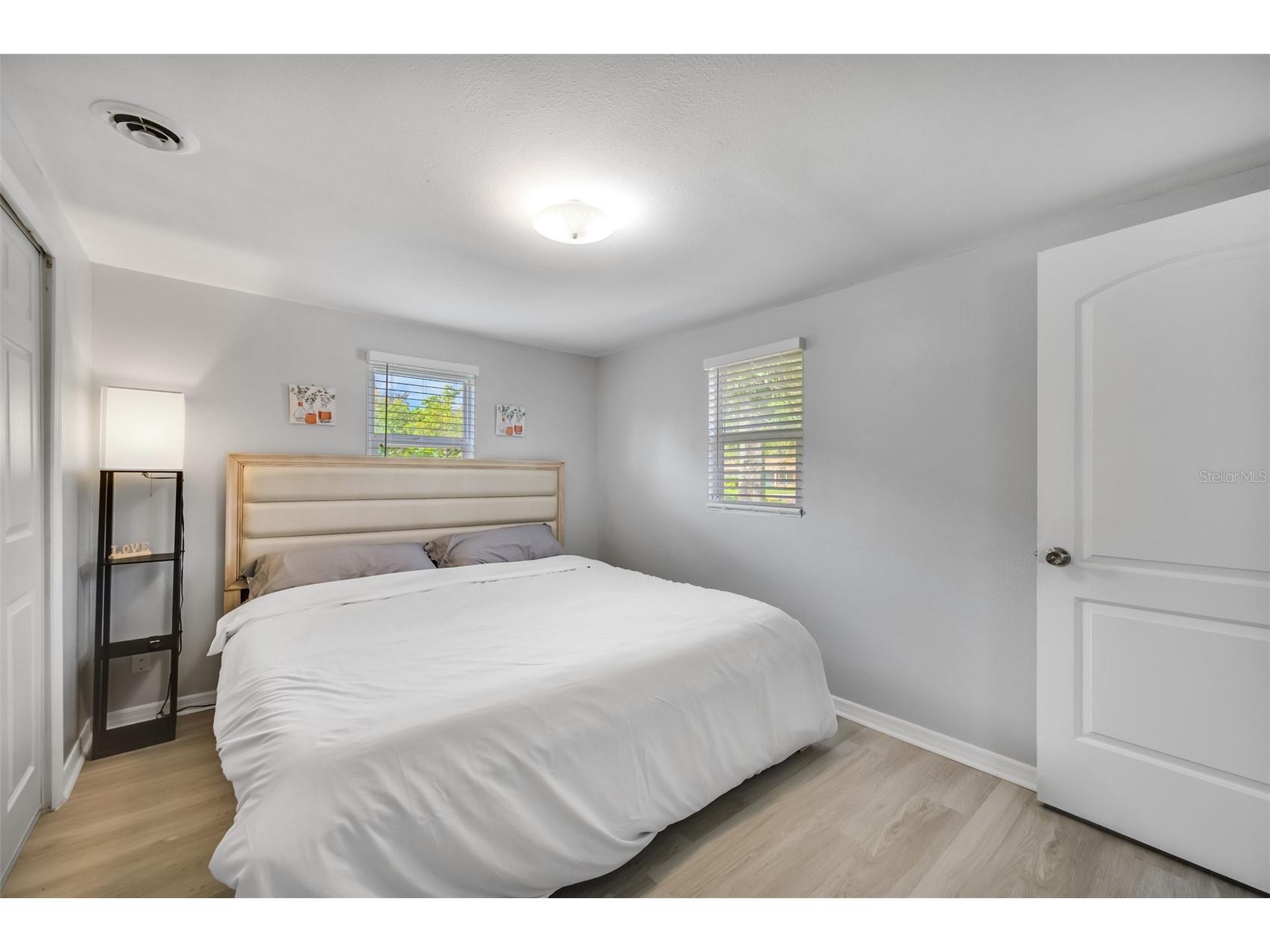 1601 Palm Way Largo FL 33771 TB8494558 image24